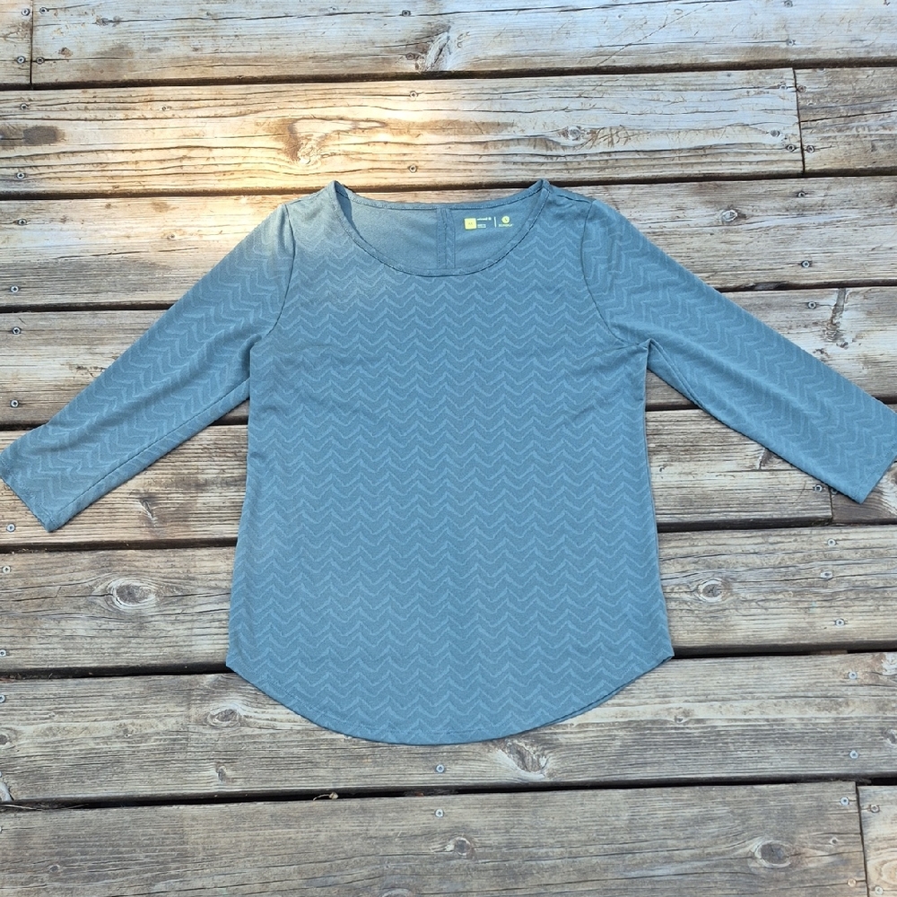 Sporty Active Wear 3/4 Sleeve Top
